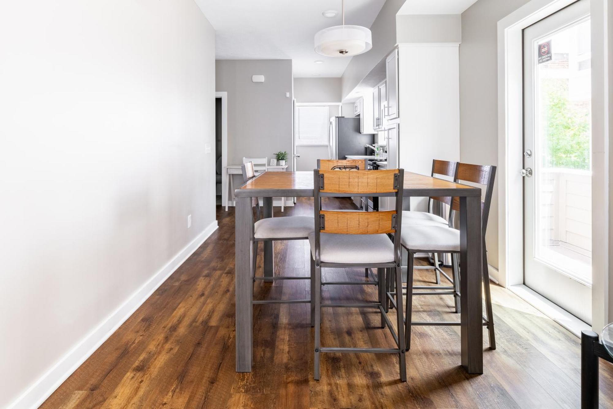 Luxury Downtown Townhome Unit 13 Cleveland Exteriör bild