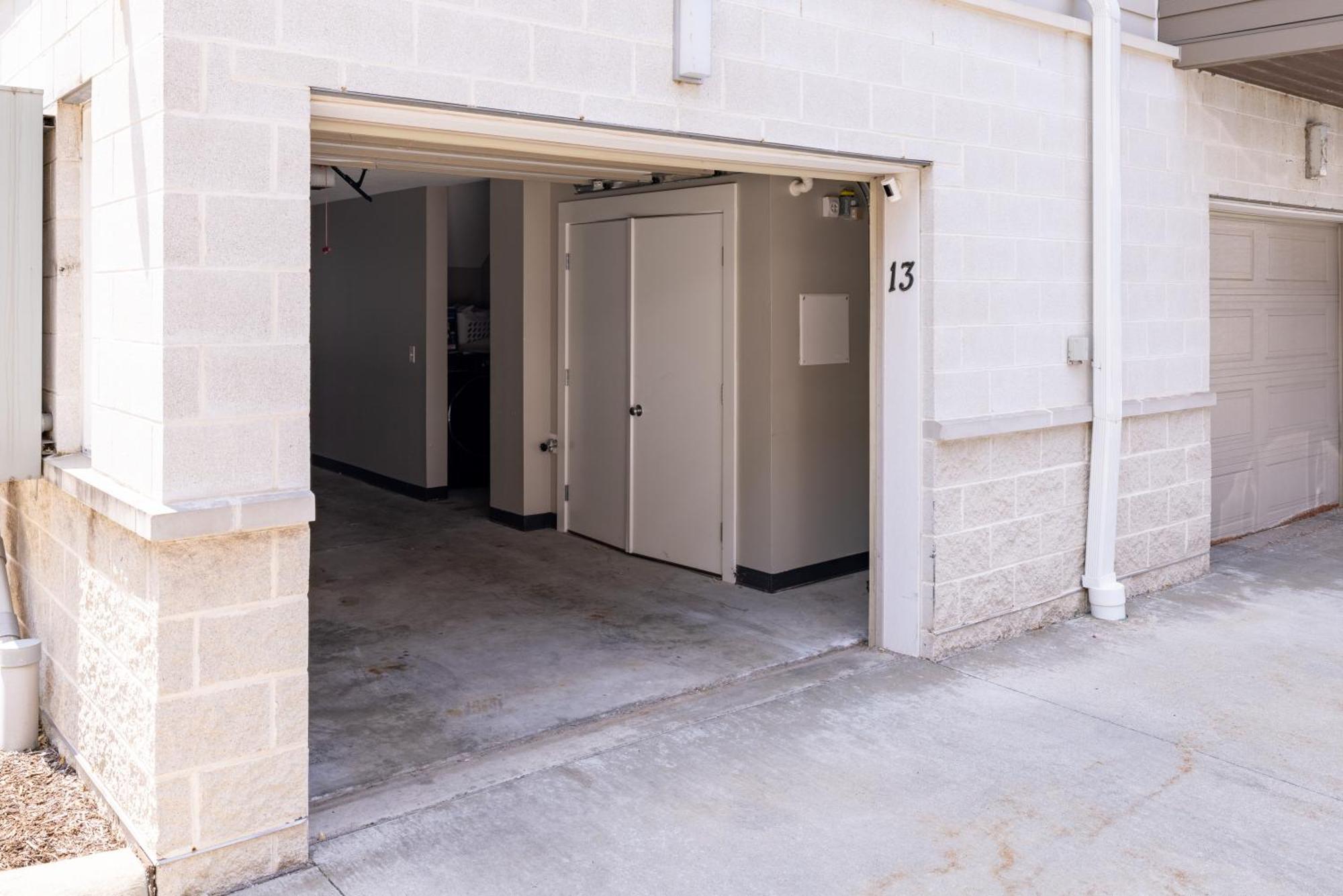 Luxury Downtown Townhome Unit 13 Cleveland Exteriör bild